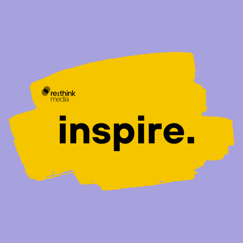 Bild von türkisem Hintergrund mit schwarzer Schrift mit dem Text "inspire".
