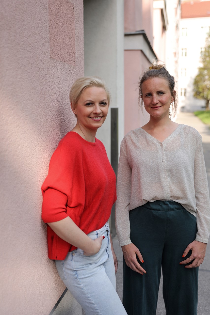 Julia Breitkopf und Jana Mack, Gründerinnen von Inselmilieu Reportage